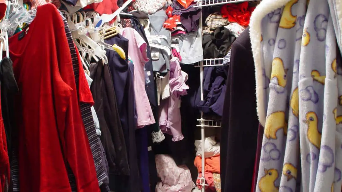 Can My Landlord Look in My Closet? [Answered with Tips on What to Do]