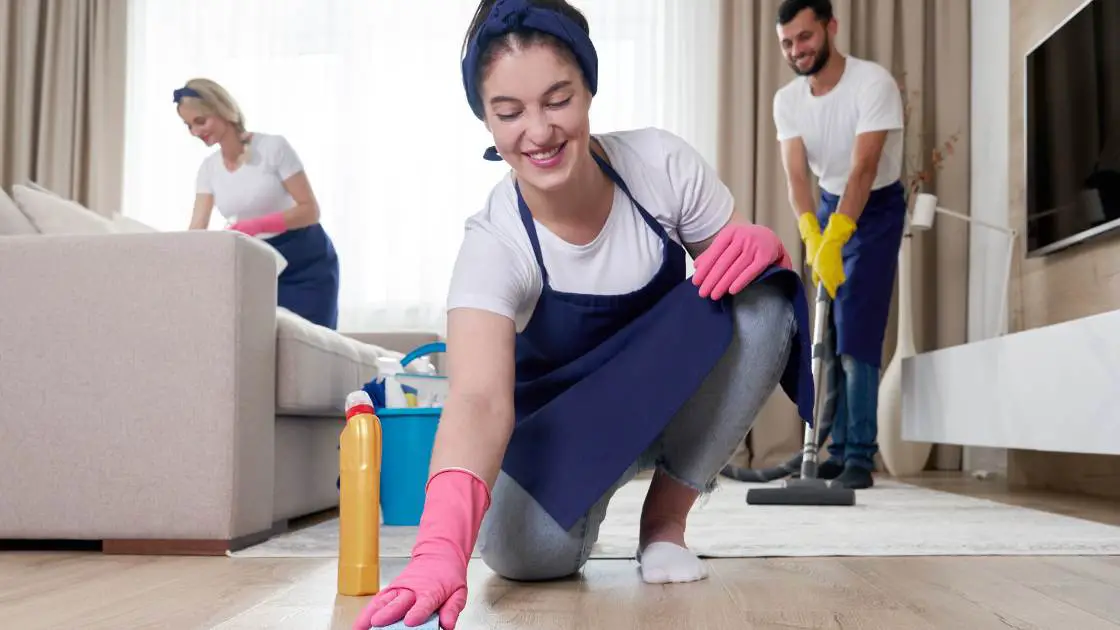 Do Landlords Have To Clean Between Tenants?